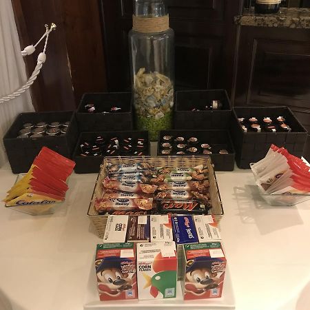 A Casa Canut Hotel Gastronomic Les Escaldes Екстер'єр фото A selection of Swiss International's inflight snacks