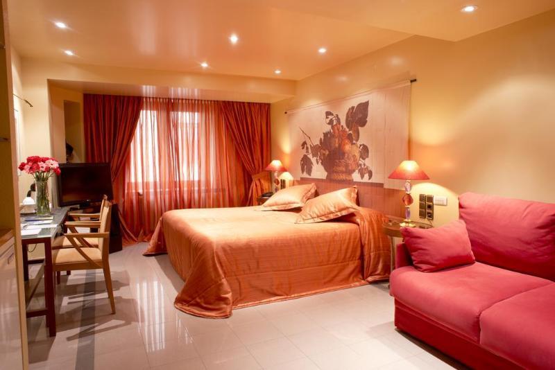 A Casa Canut Hotel Gastronomic Les Escaldes Екстер'єр фото A bedroom