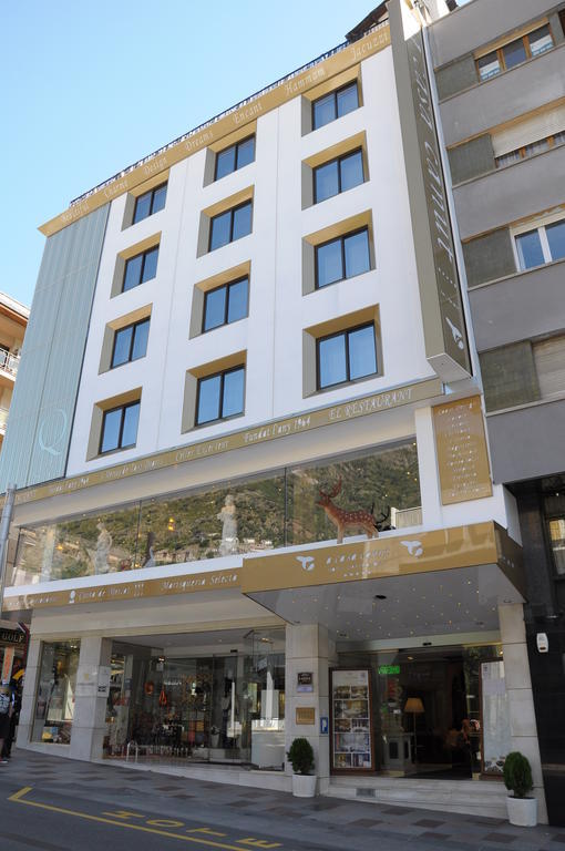 A Casa Canut Hotel Gastronomic Les Escaldes Екстер'єр фото The store in 2019